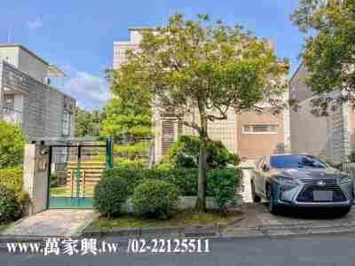 售新北市新店區青山鎮★園林大戶景觀別墅★萬家興康橋小學 別墅7,600萬